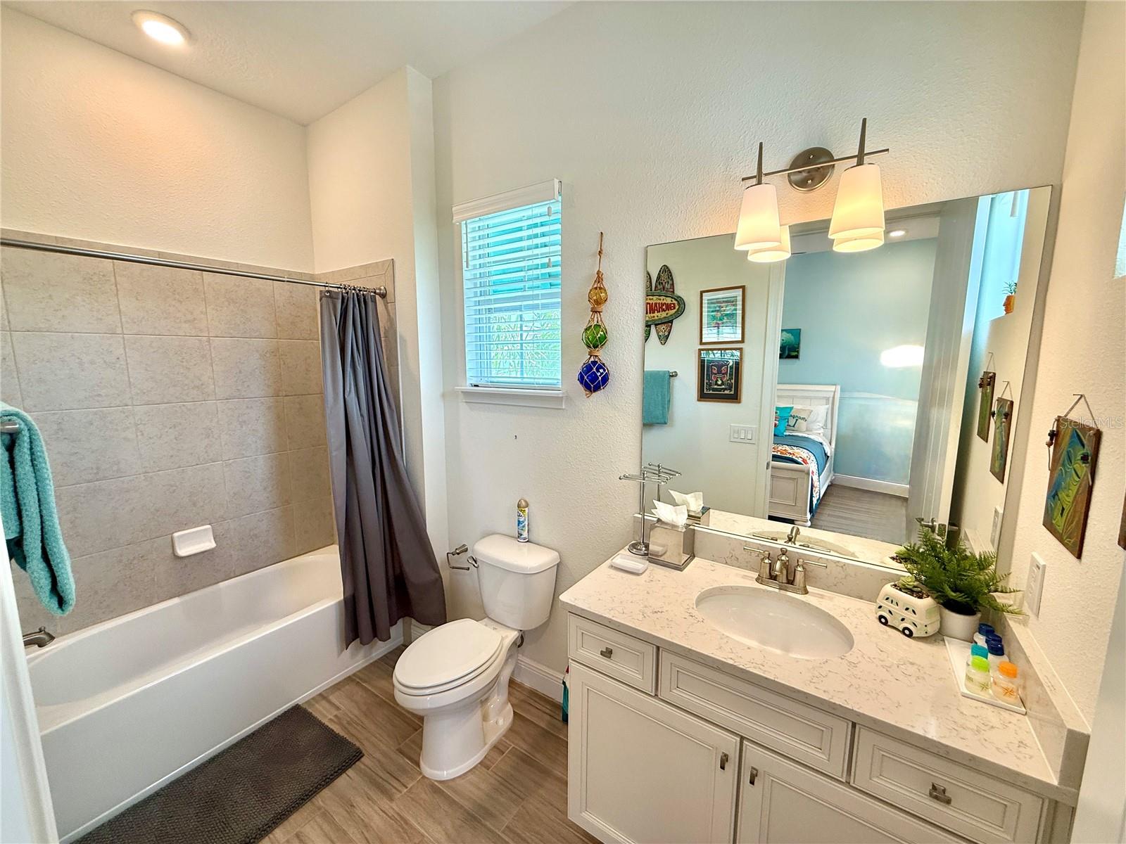 3001 LATITUDE LN