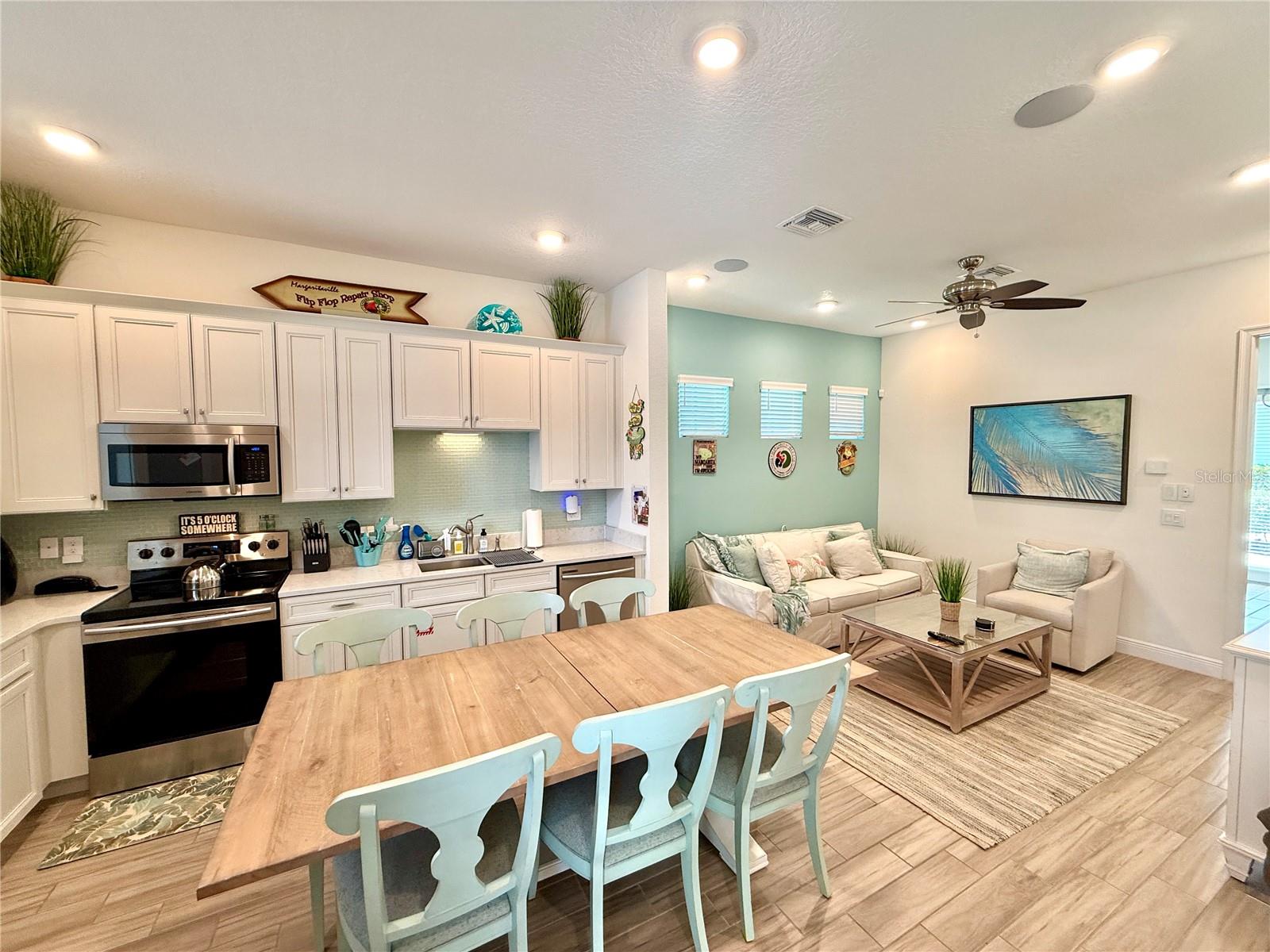 3001 LATITUDE LN