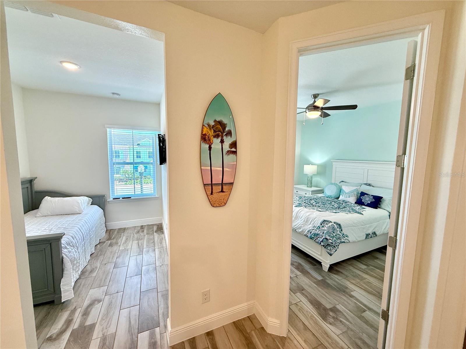 2906 CASTAWAY LN