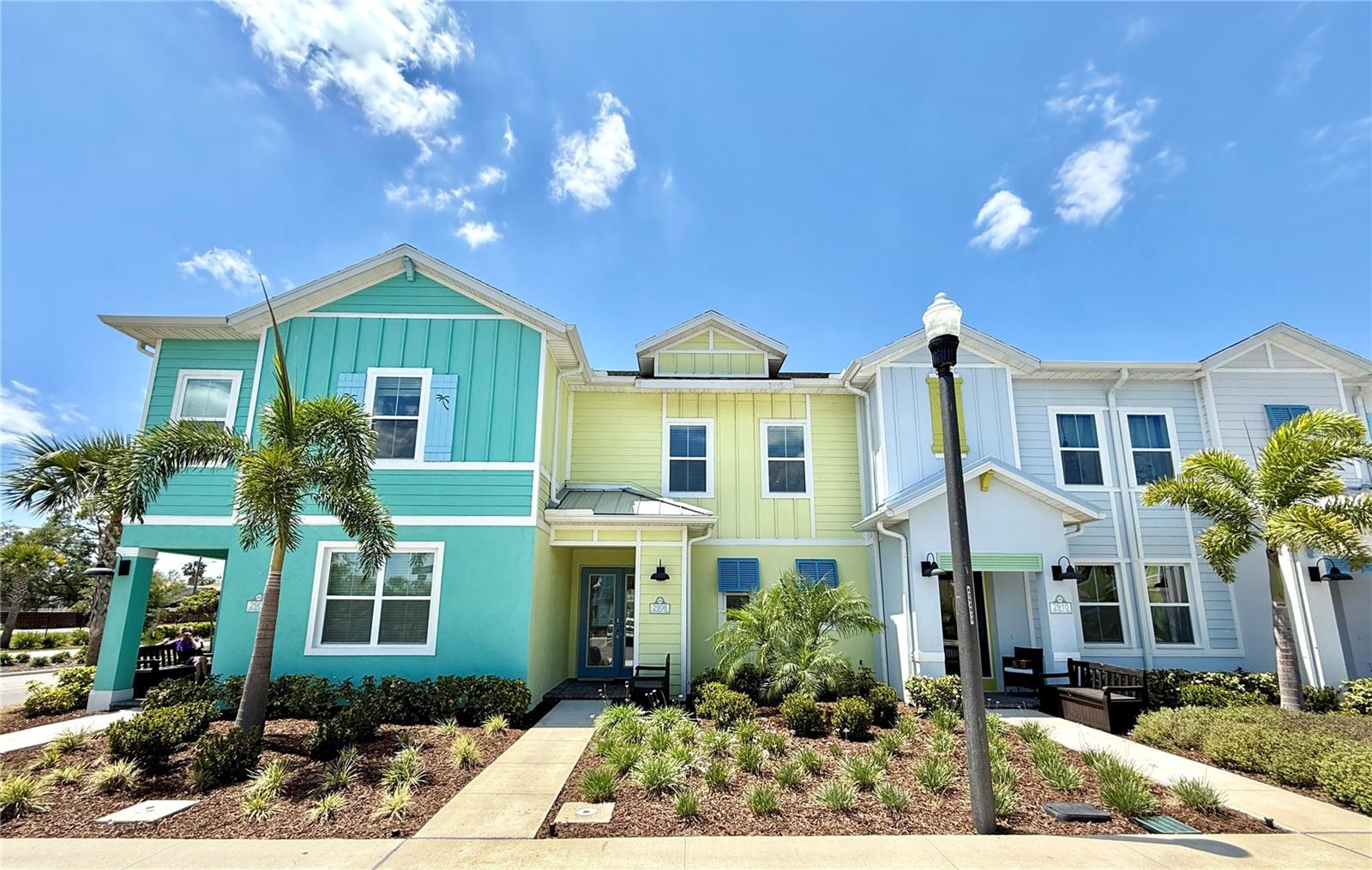 2906 CASTAWAY LN