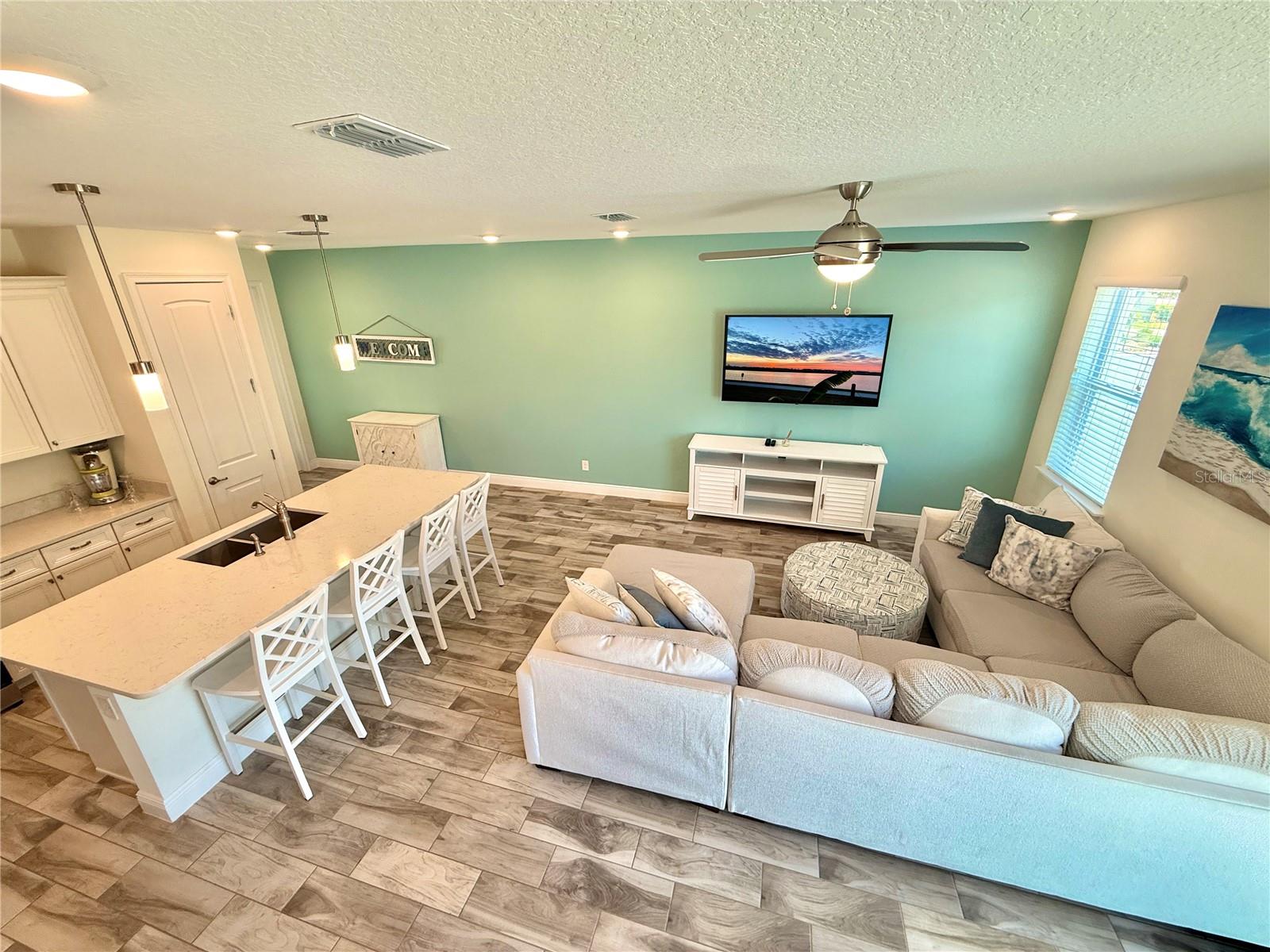 2906 CASTAWAY LN