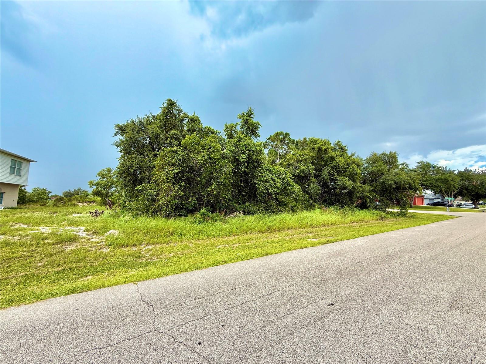 1 SAWFISH LN