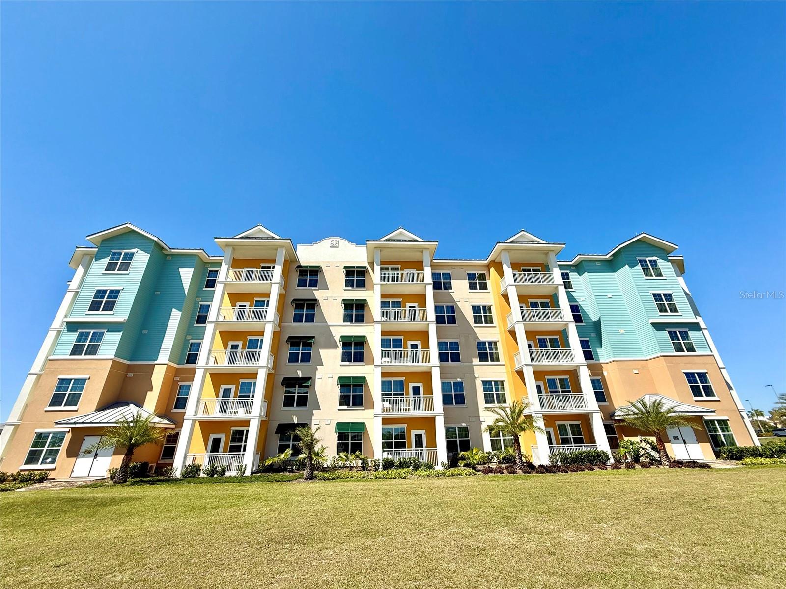 3151 SUNSET WALK DR #208
