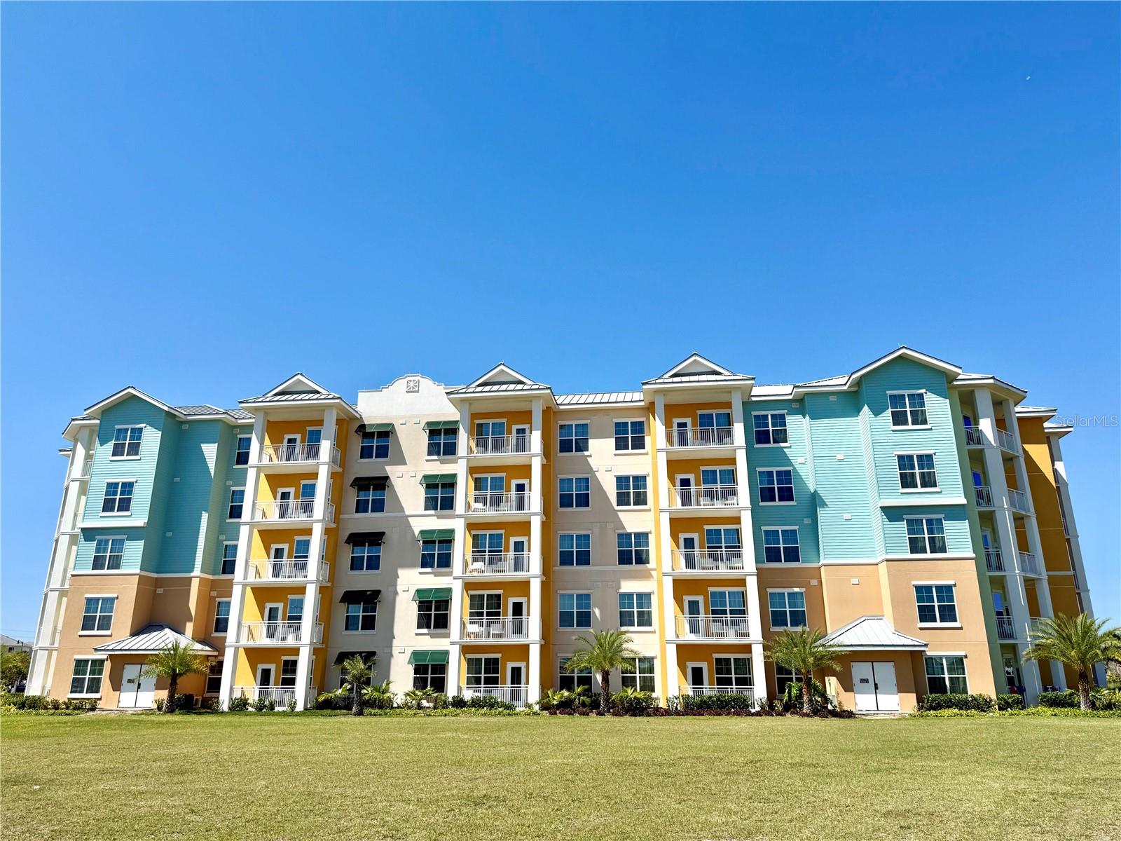 3151 SUNSET WALK DR #208