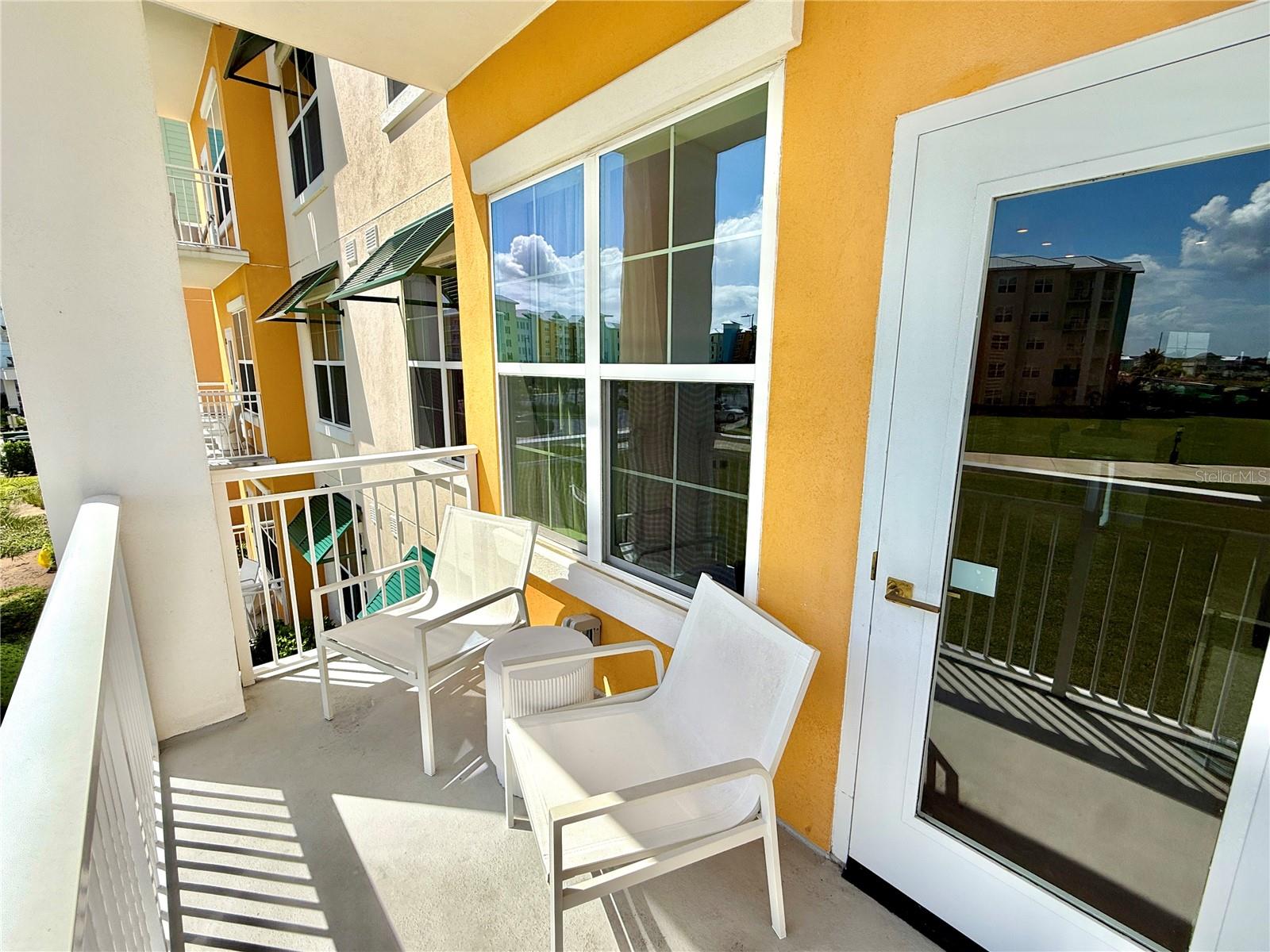 3151 SUNSET WALK DR #208