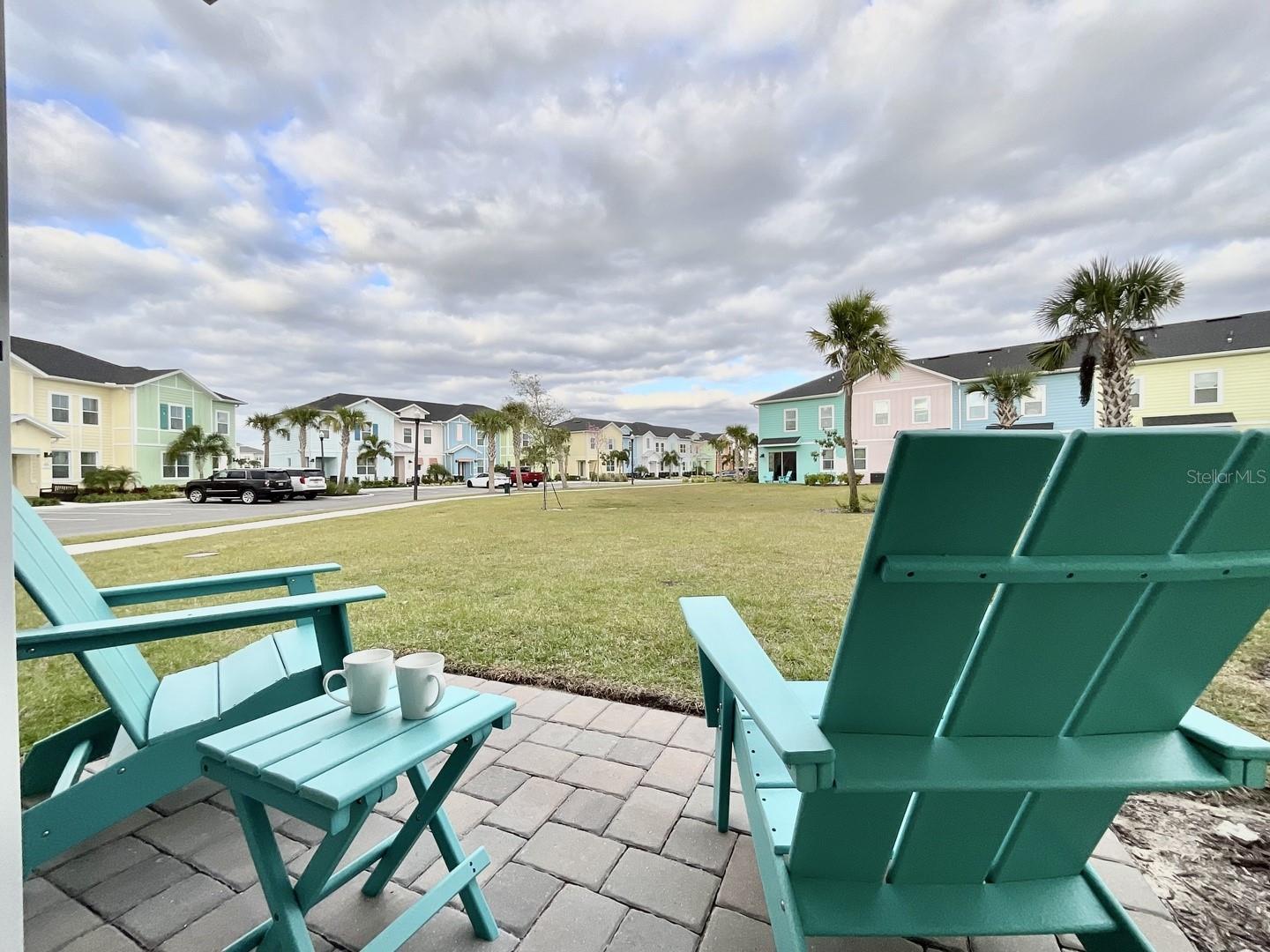 2979 CASTAWAY LN