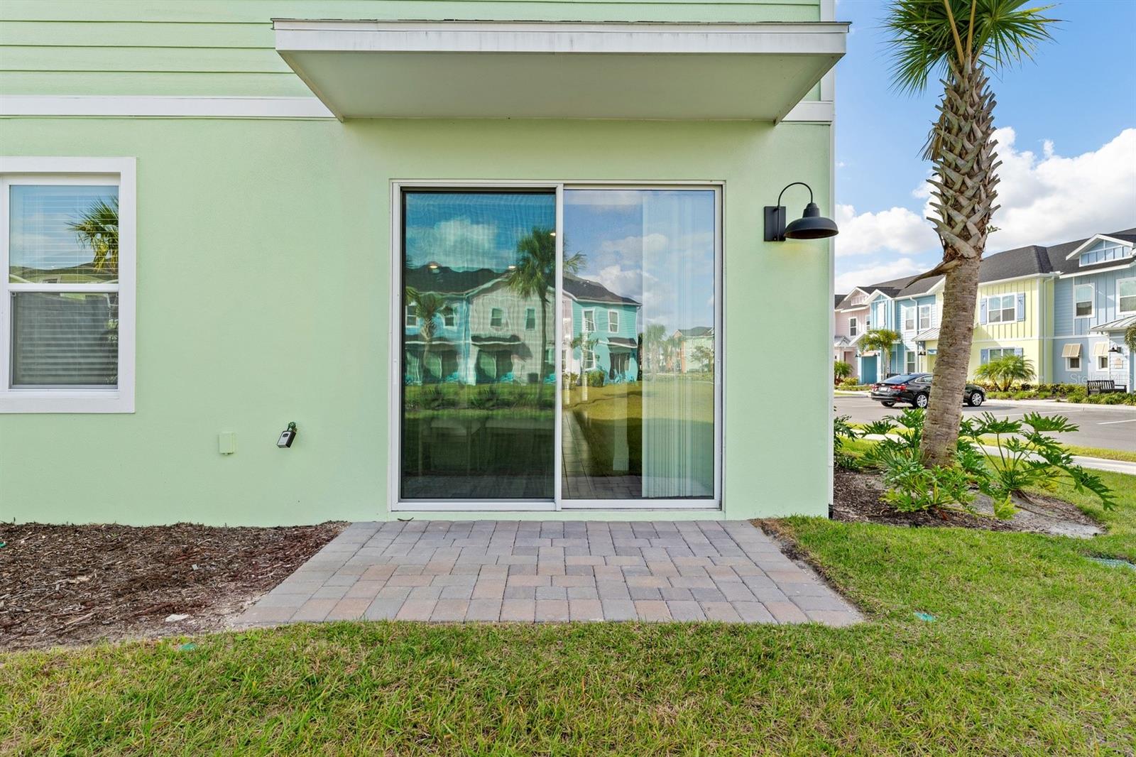 2979 CASTAWAY LN