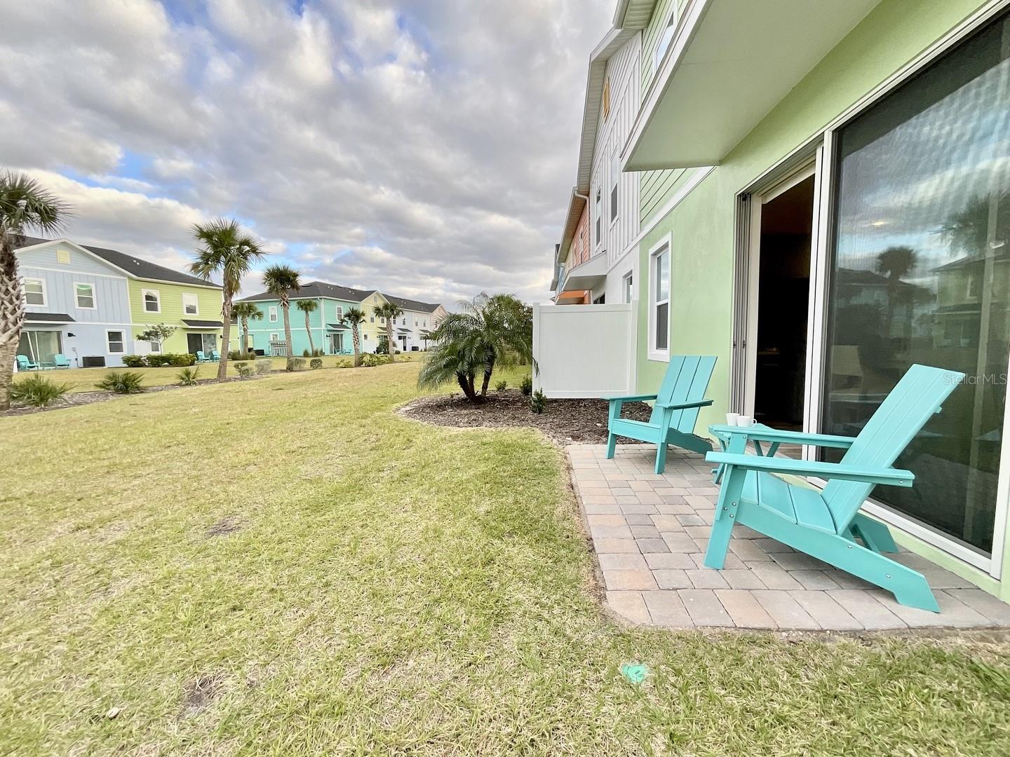 2979 CASTAWAY LN