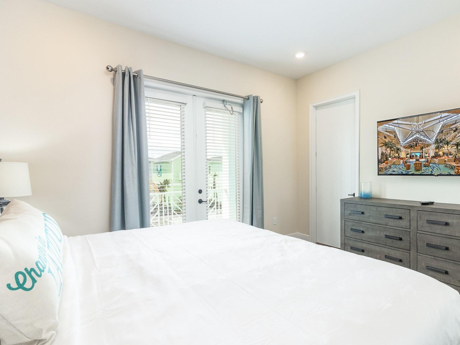 8081 DREAMSICLE DR