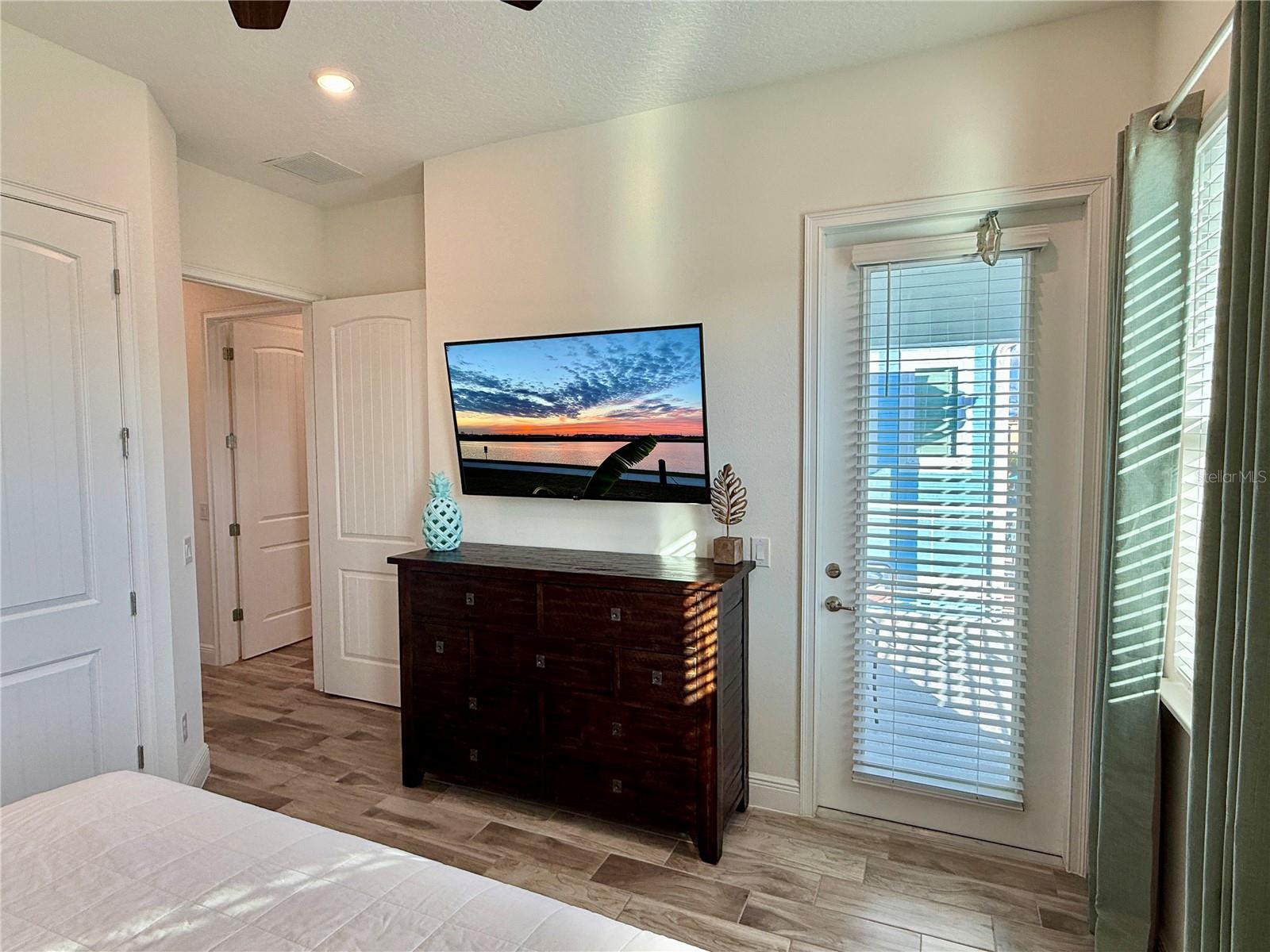 8028 SANDY TOES WAY