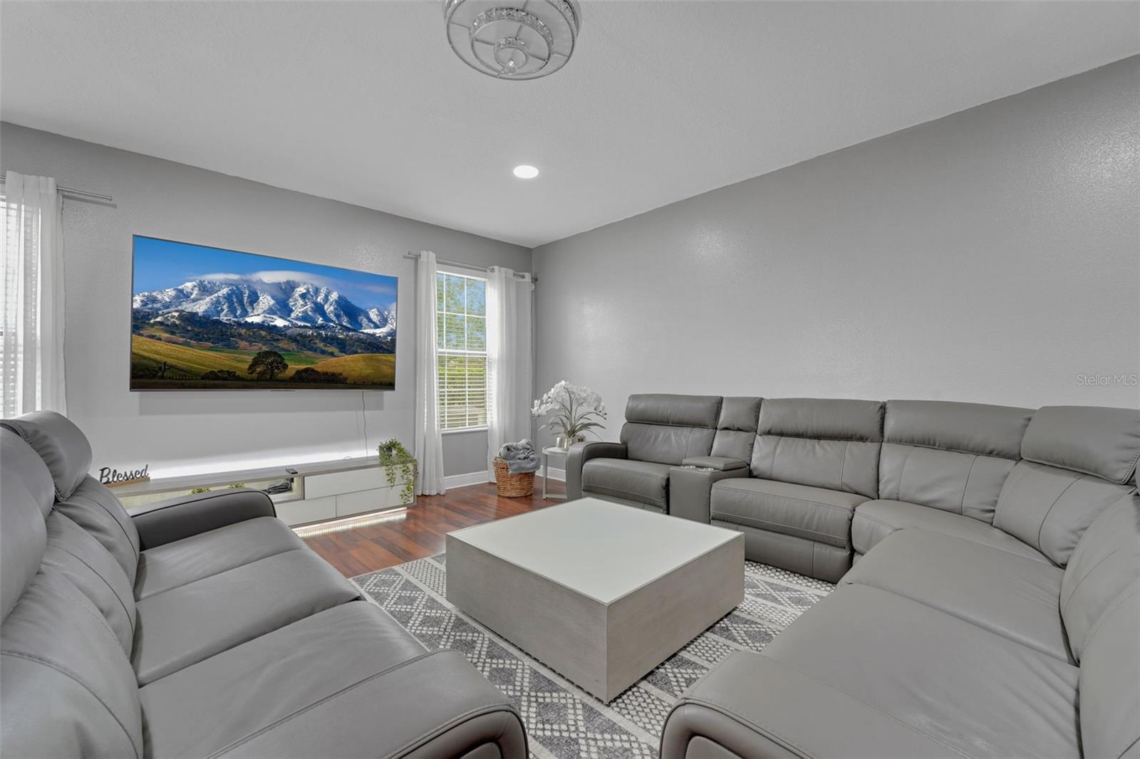 14505 BREAKWATER WAY