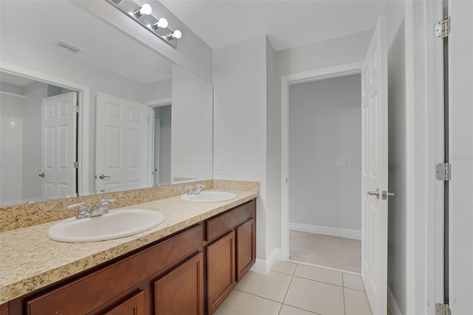 14505 BREAKWATER WAY