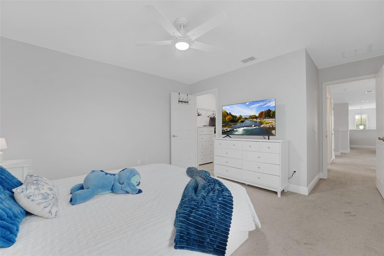 14505 BREAKWATER WAY