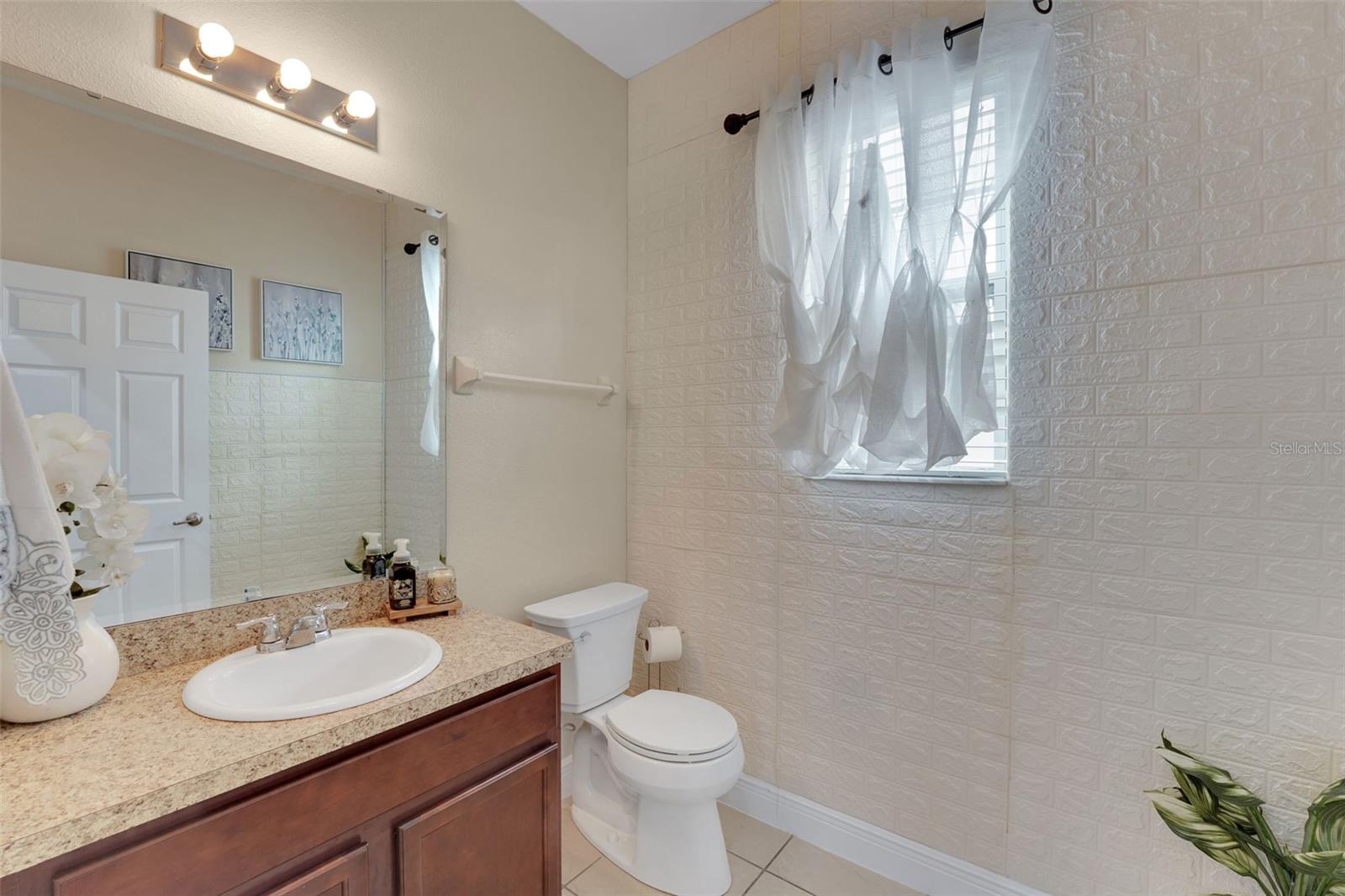 14505 BREAKWATER WAY