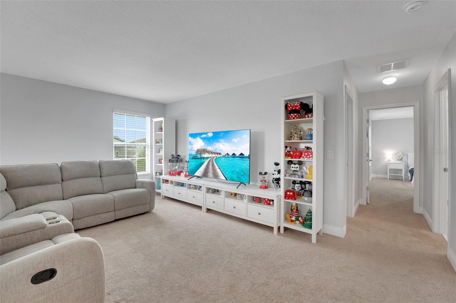 14505 BREAKWATER WAY