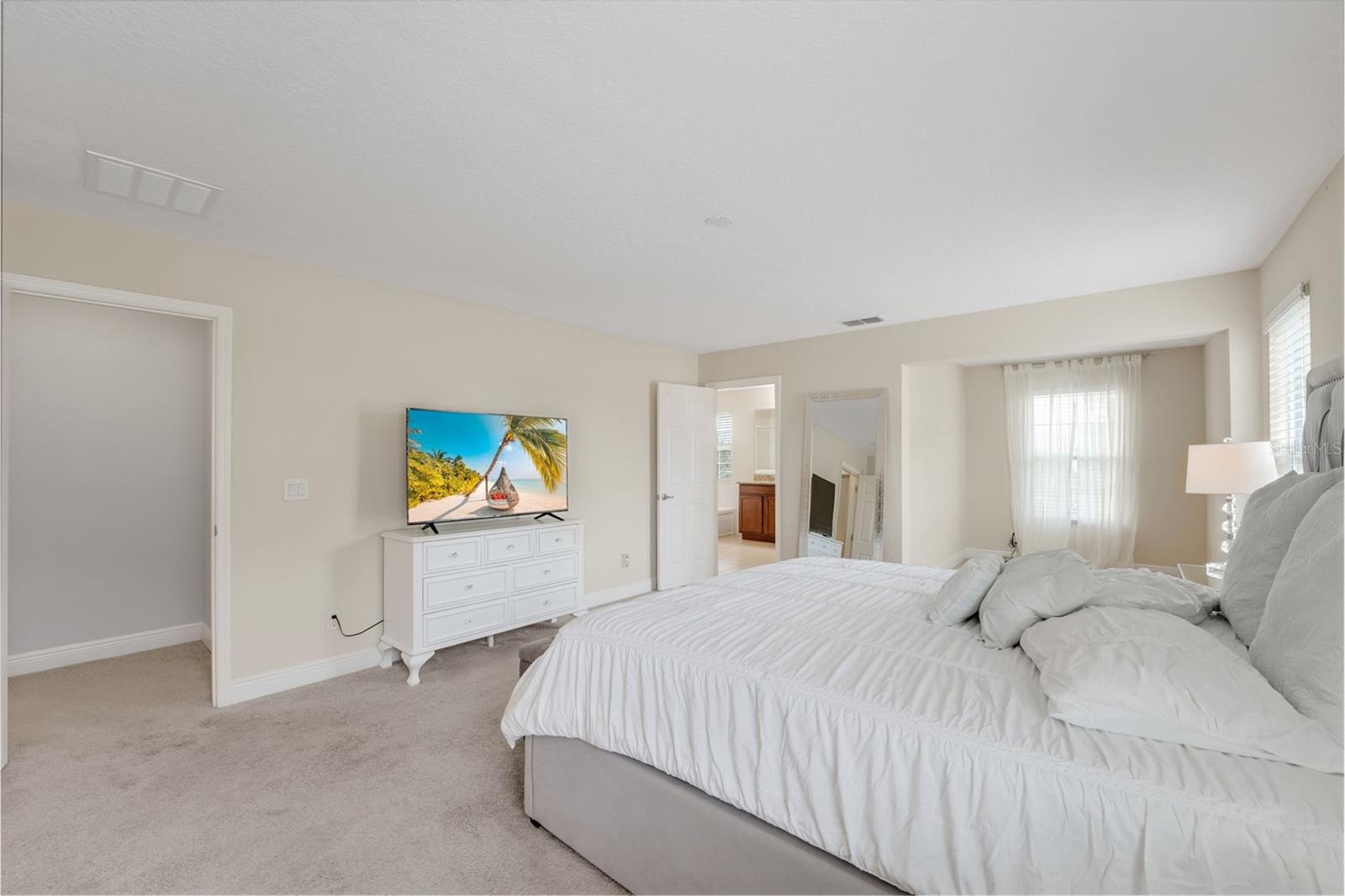 14505 BREAKWATER WAY