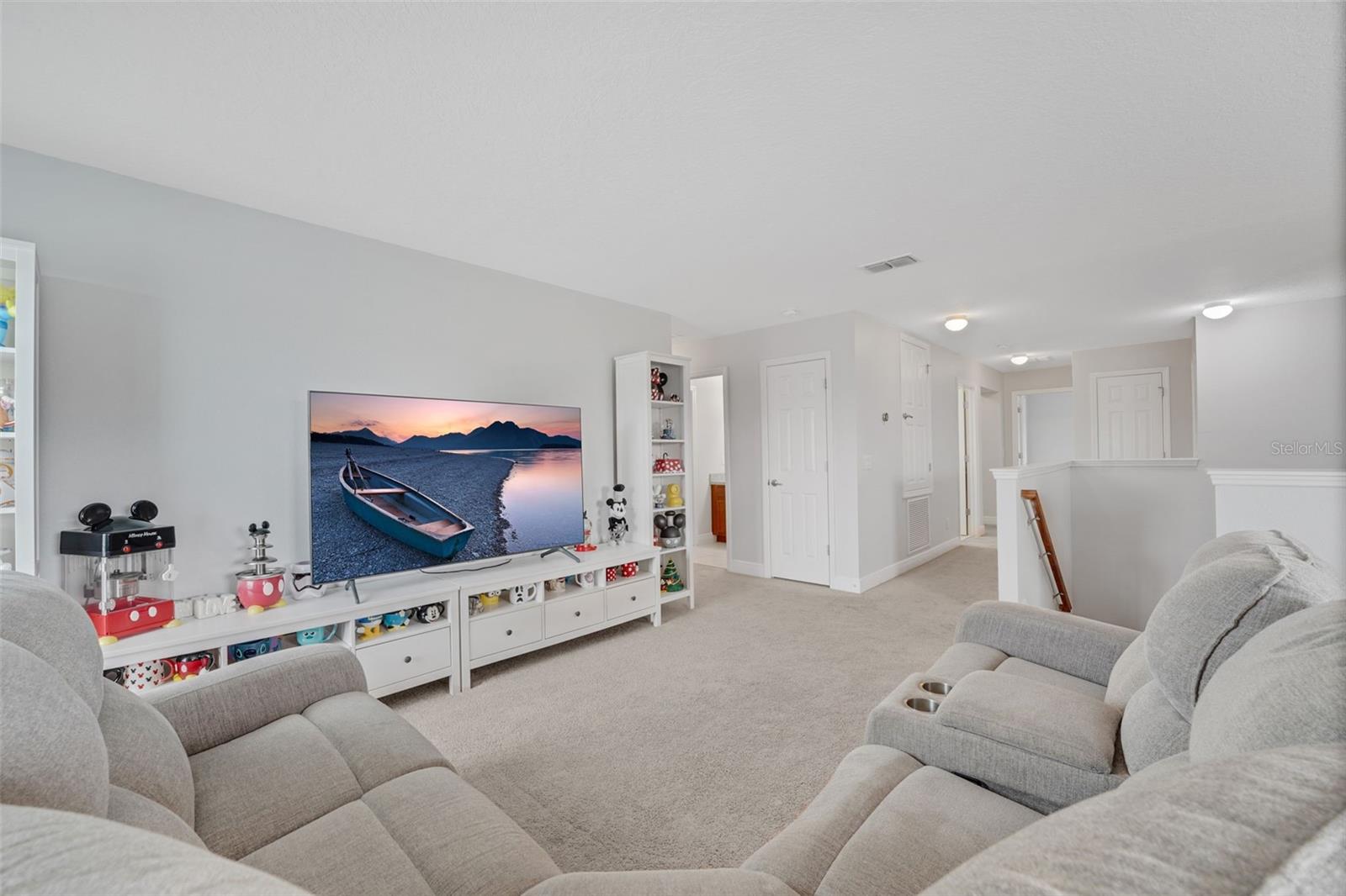 14505 BREAKWATER WAY