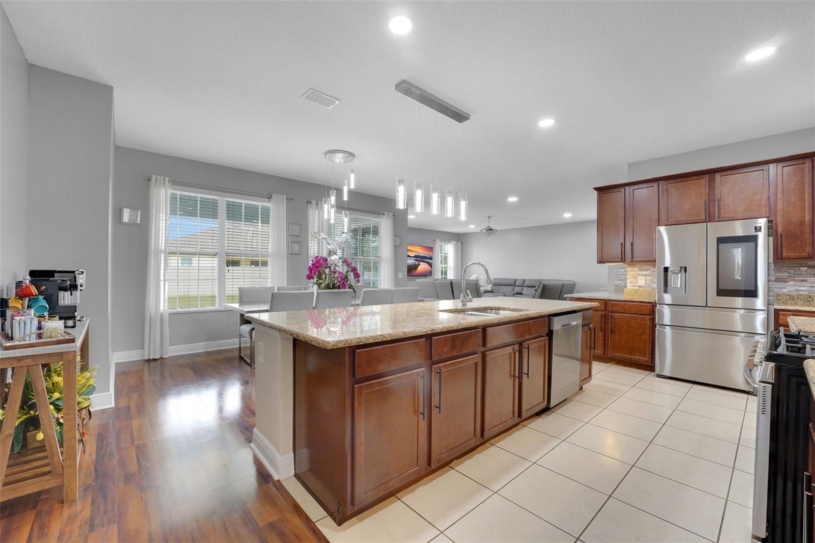 14505 BREAKWATER WAY