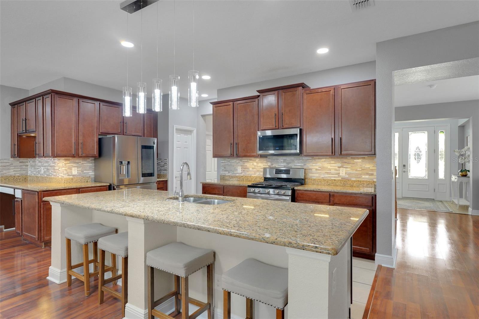 14505 BREAKWATER WAY