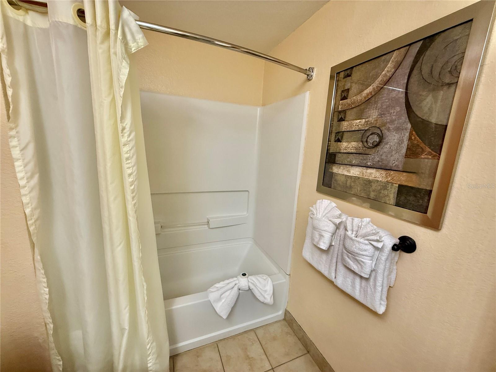 12539 FLORIDAYS RESORT DR #107D