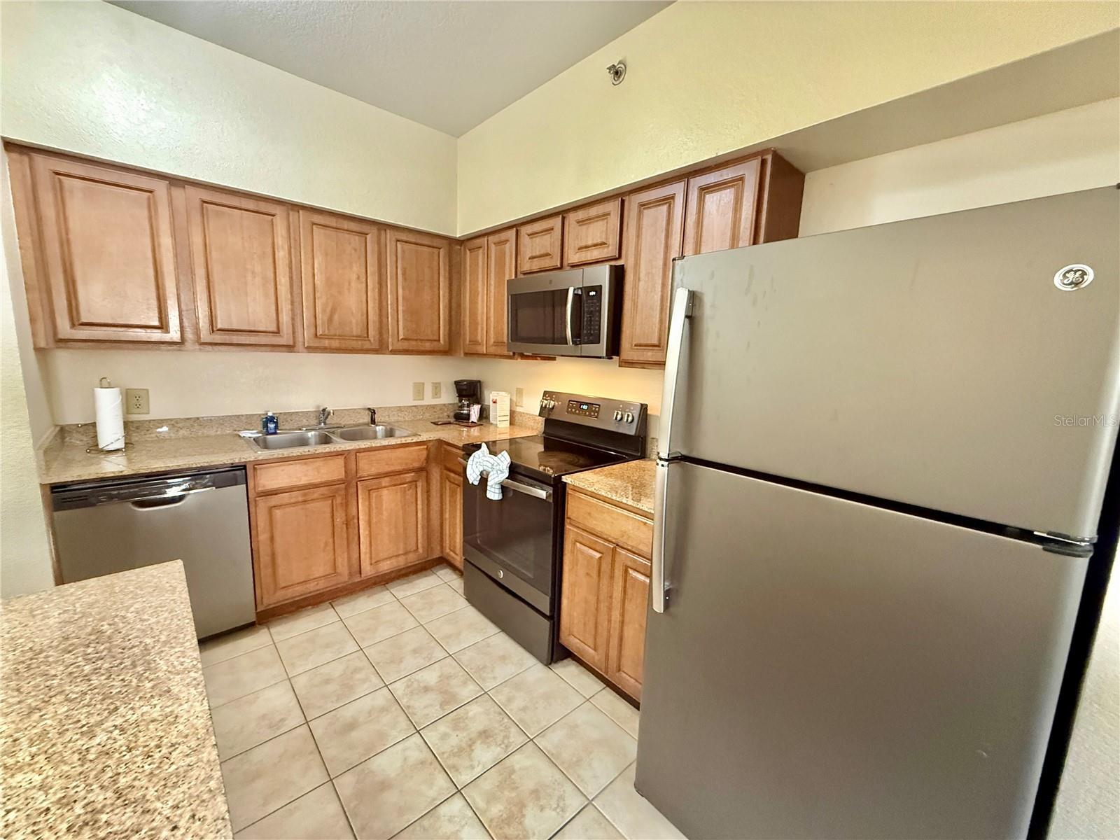 12539 FLORIDAYS RESORT DR #107D