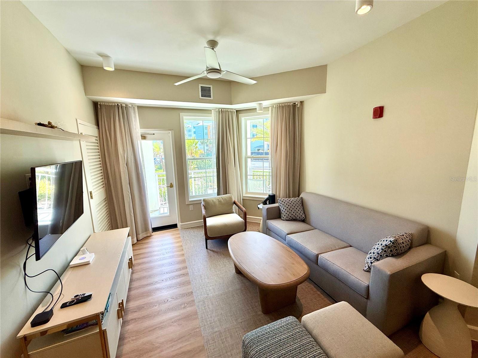3151 SUNSET WALK DR #112