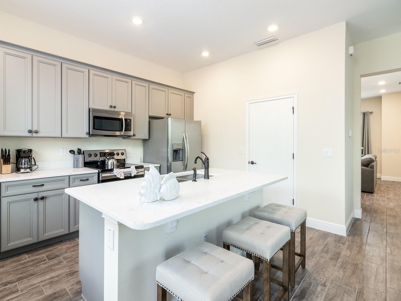 8081 DREAMSICLE DR