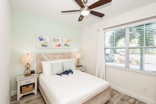 8123 COCONUT PL