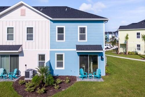 8123 COCONUT PL