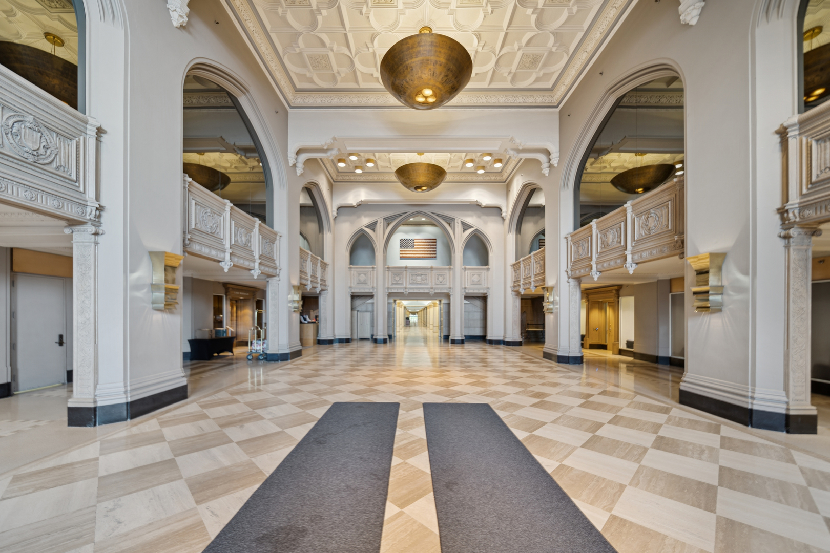 680 N Lake Shore Drive Unit: 604