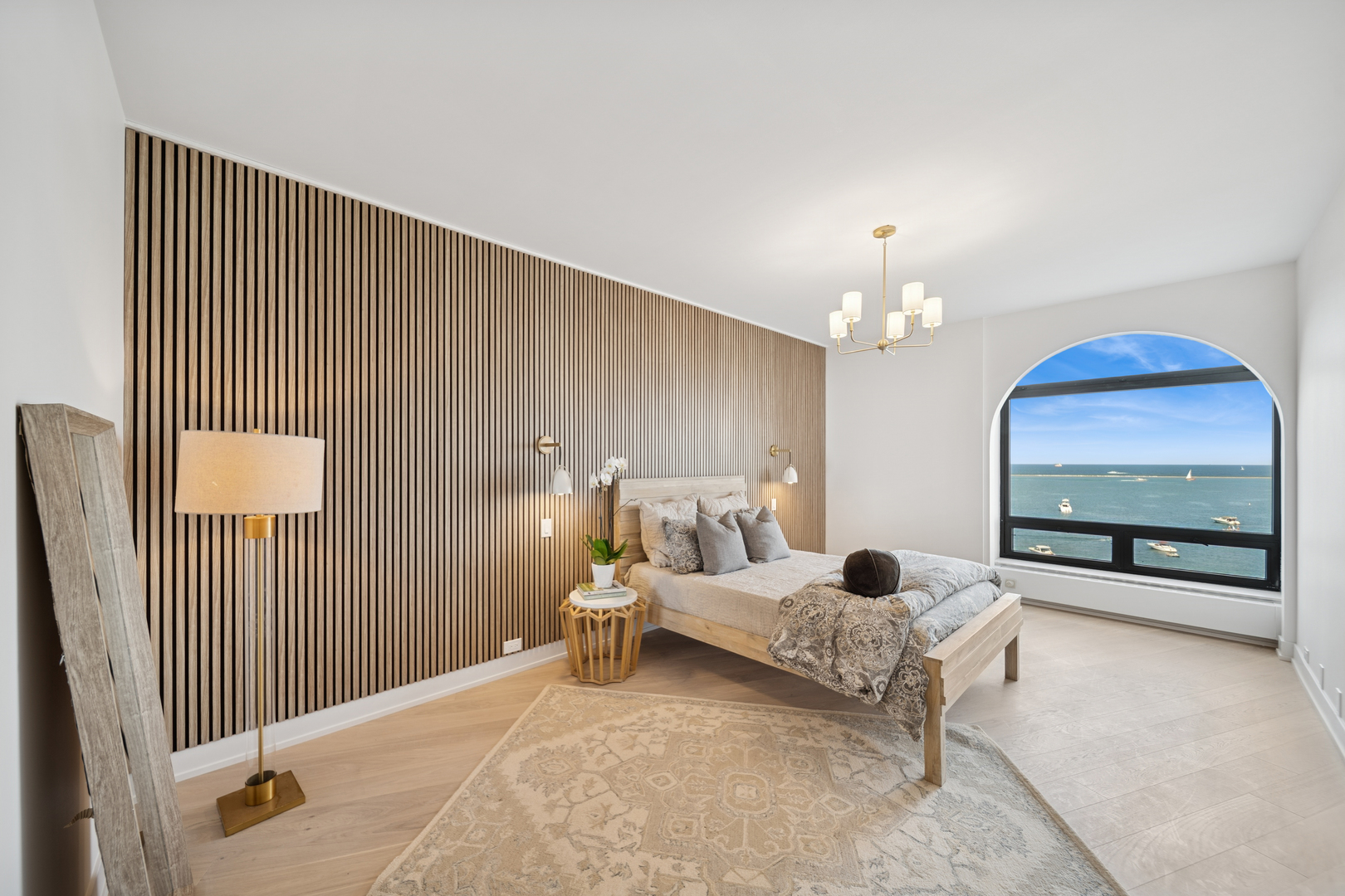 680 N Lake Shore Drive Unit: 604