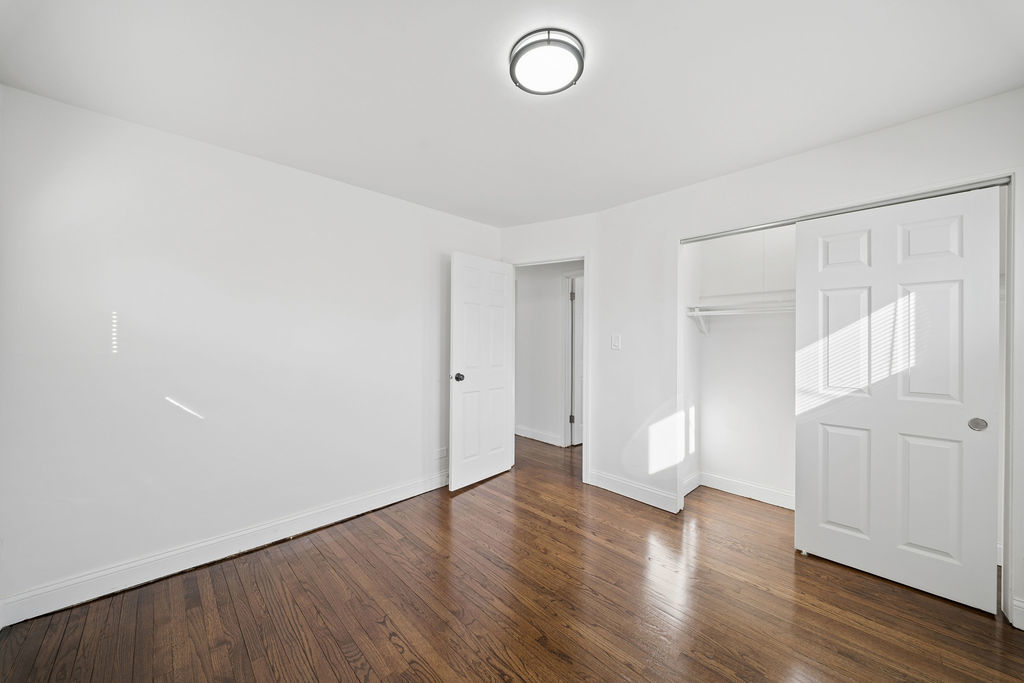 9505 S PEORIA Street