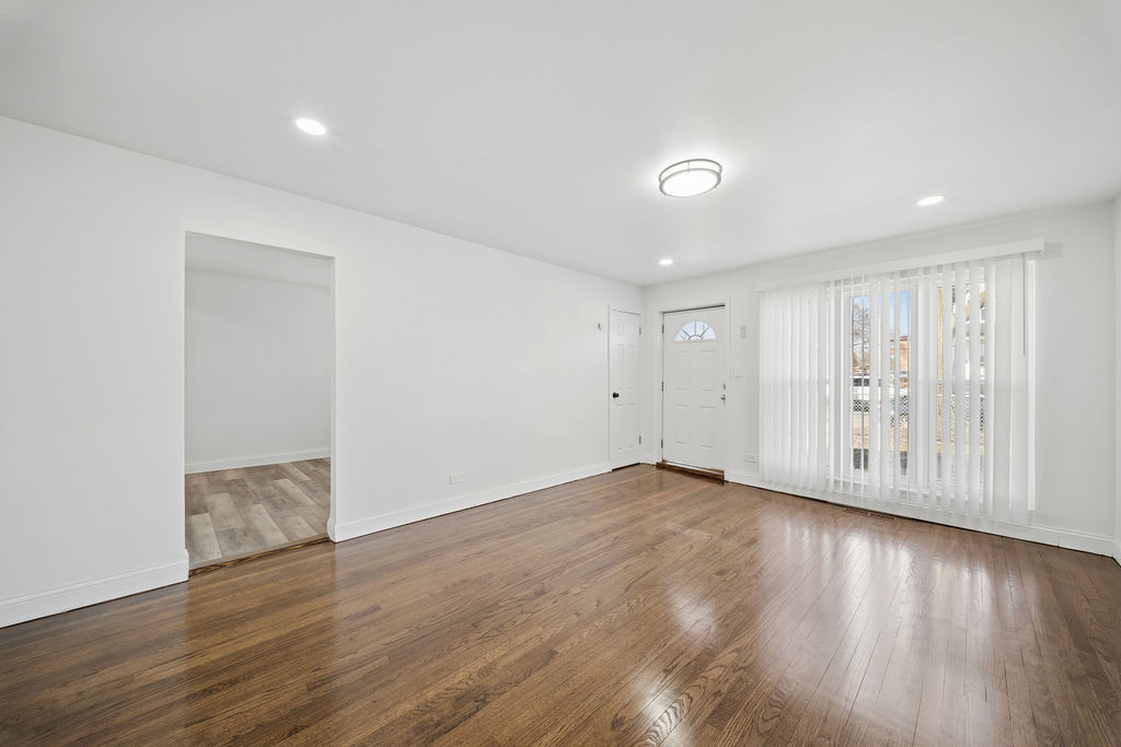 9505 S PEORIA Street