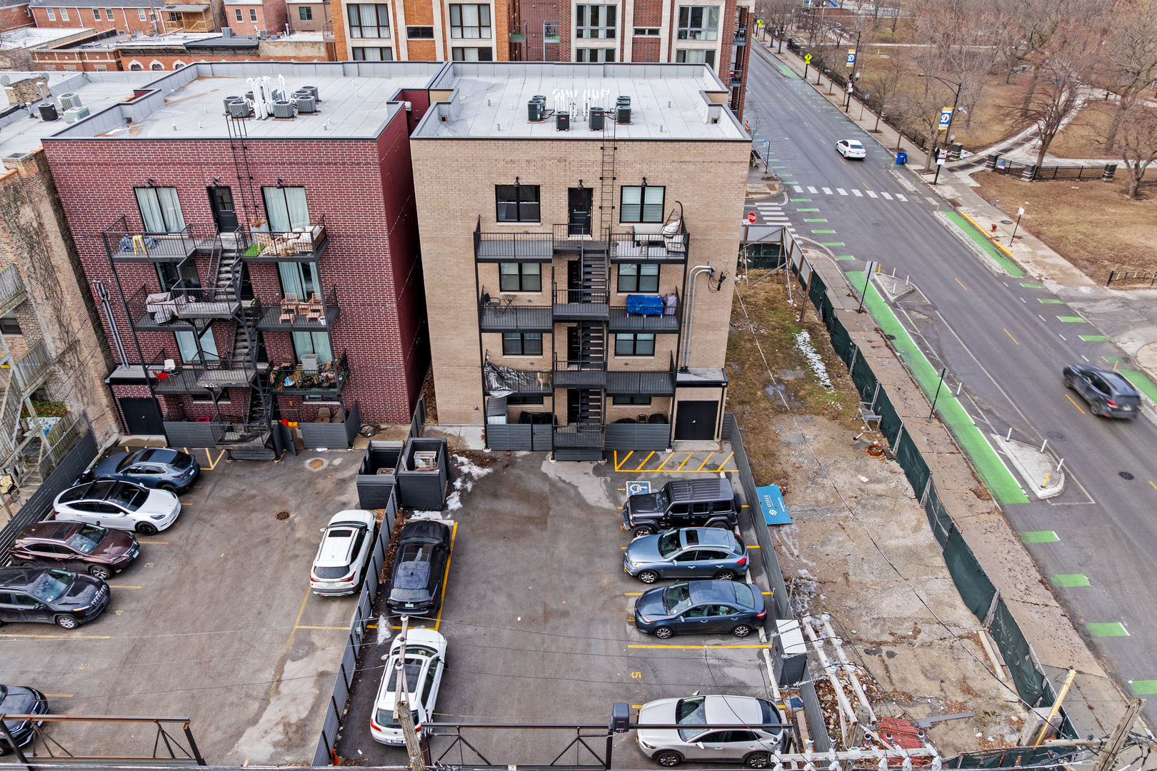 3105 S Giles Avenue Unit: 1S