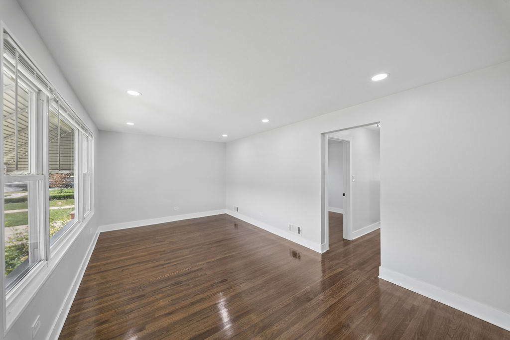 4150 W 83rd Street