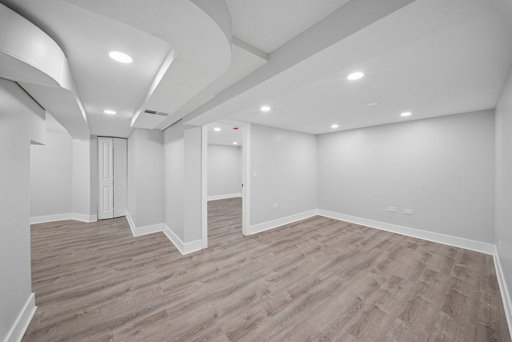 4150 W 83rd Street
