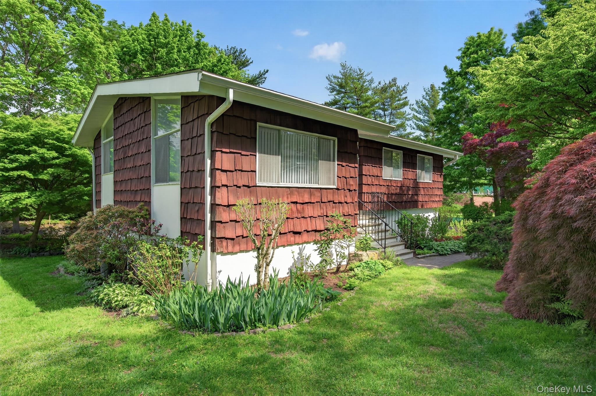 4 Brookdell Drive