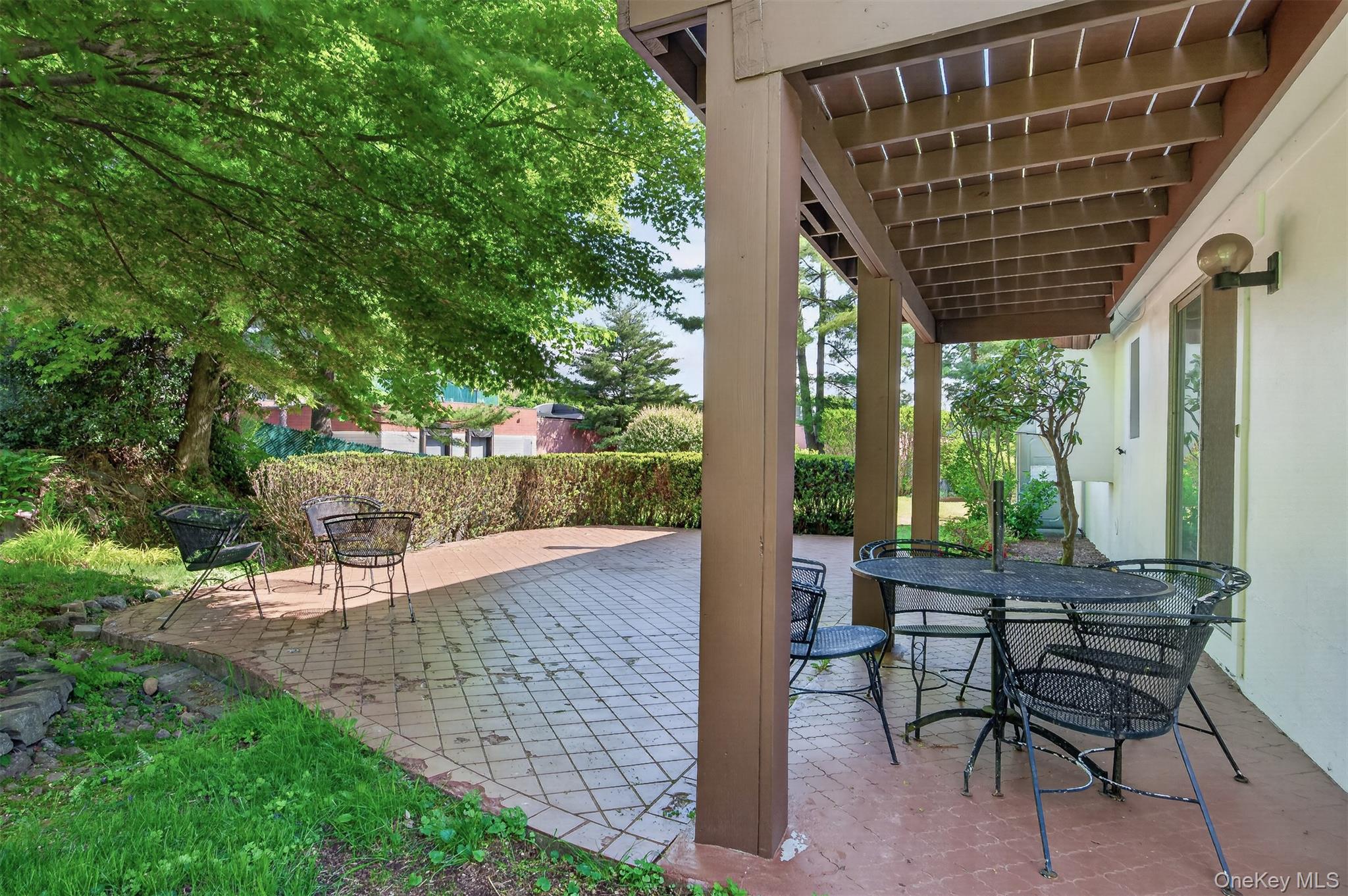 4 Brookdell Drive
