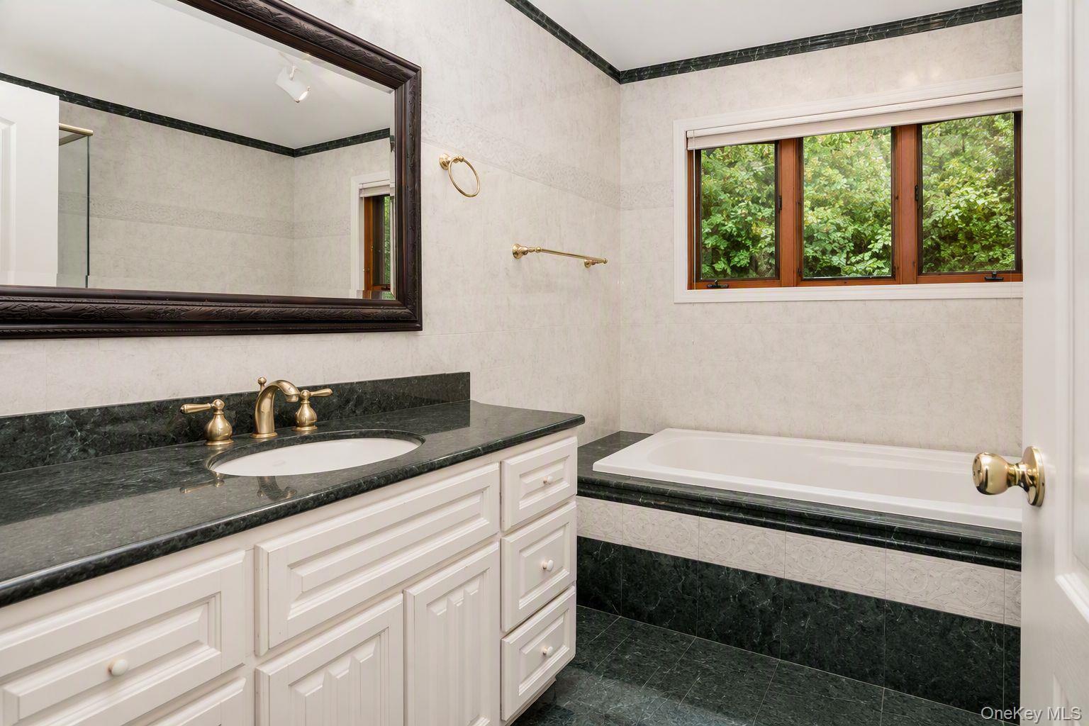 4 Pinewood Circle