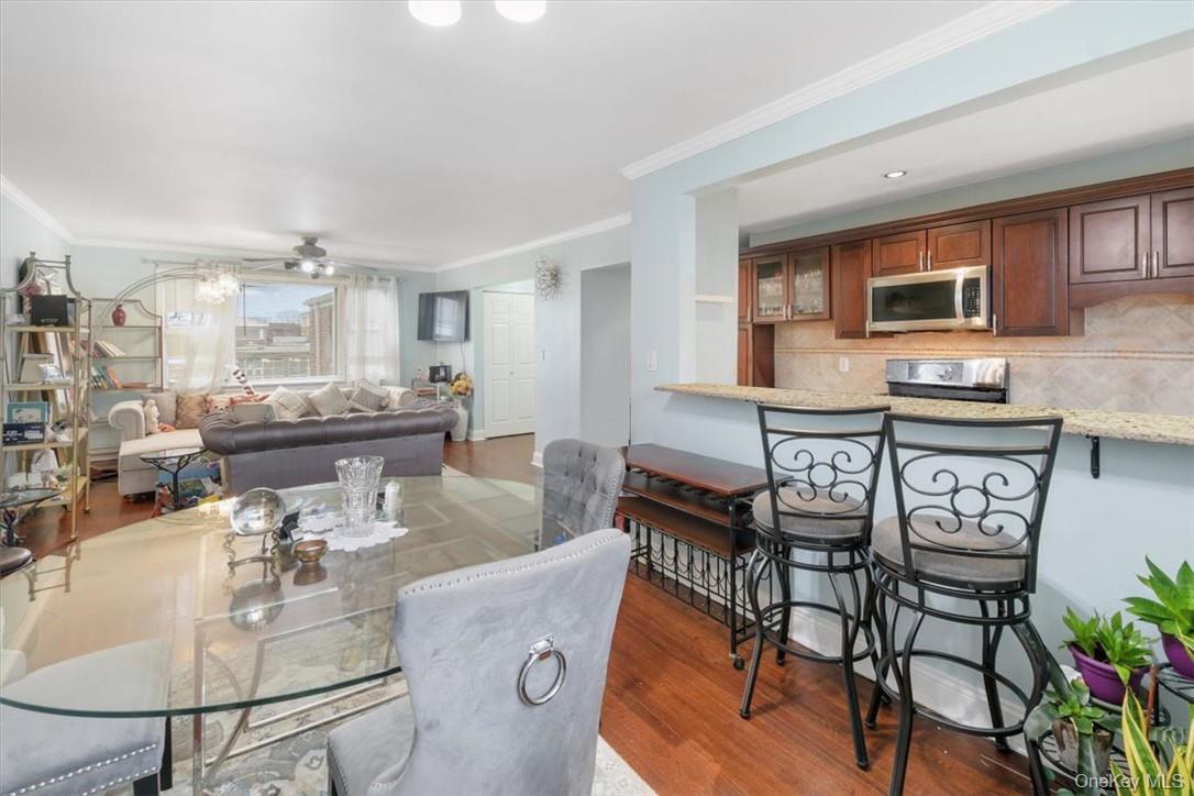 2 Soundview Avenue Unit: 2D