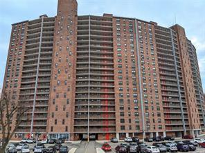 90-50 Union Turnpike Unit: 17K
