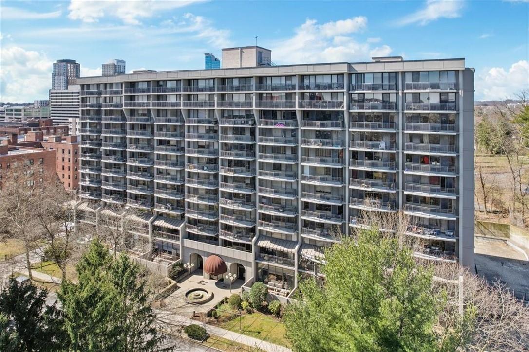 15 Stewart Place Unit: 12J