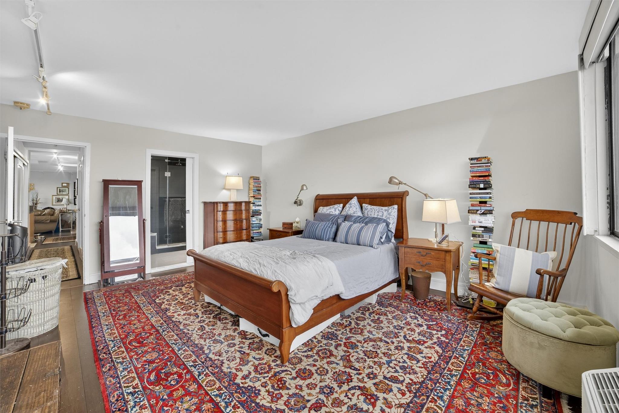 15 Stewart Place Unit: 12J
