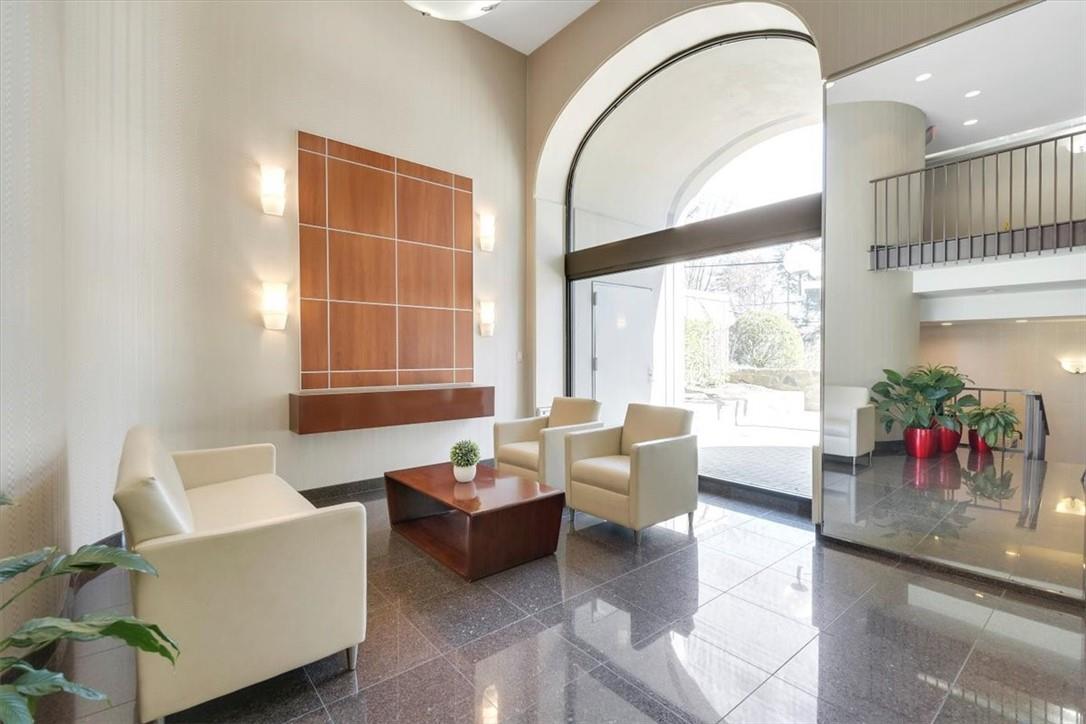 15 Stewart Place Unit: 12J