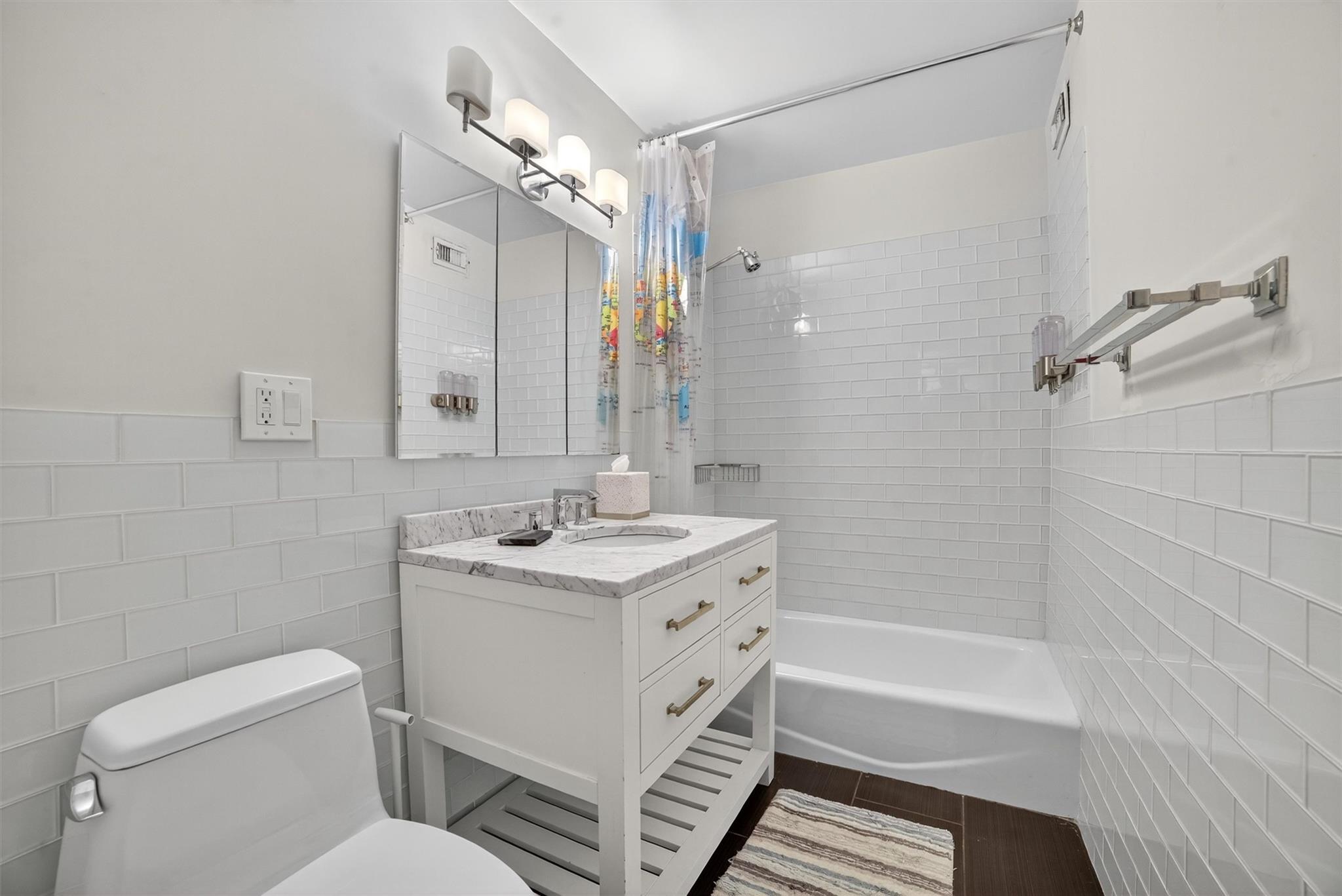 15 Stewart Place Unit: 12J