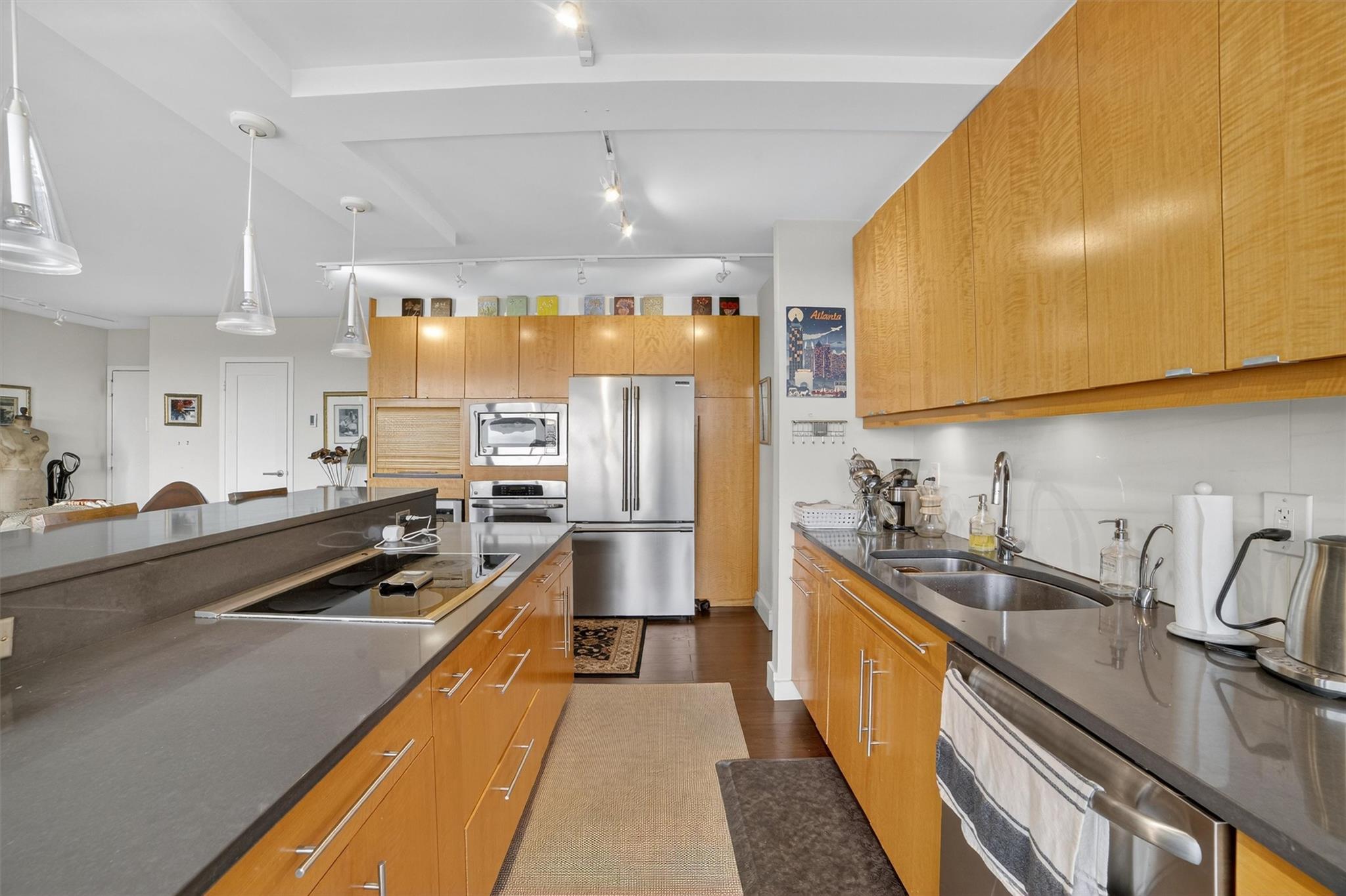 15 Stewart Place Unit: 12J