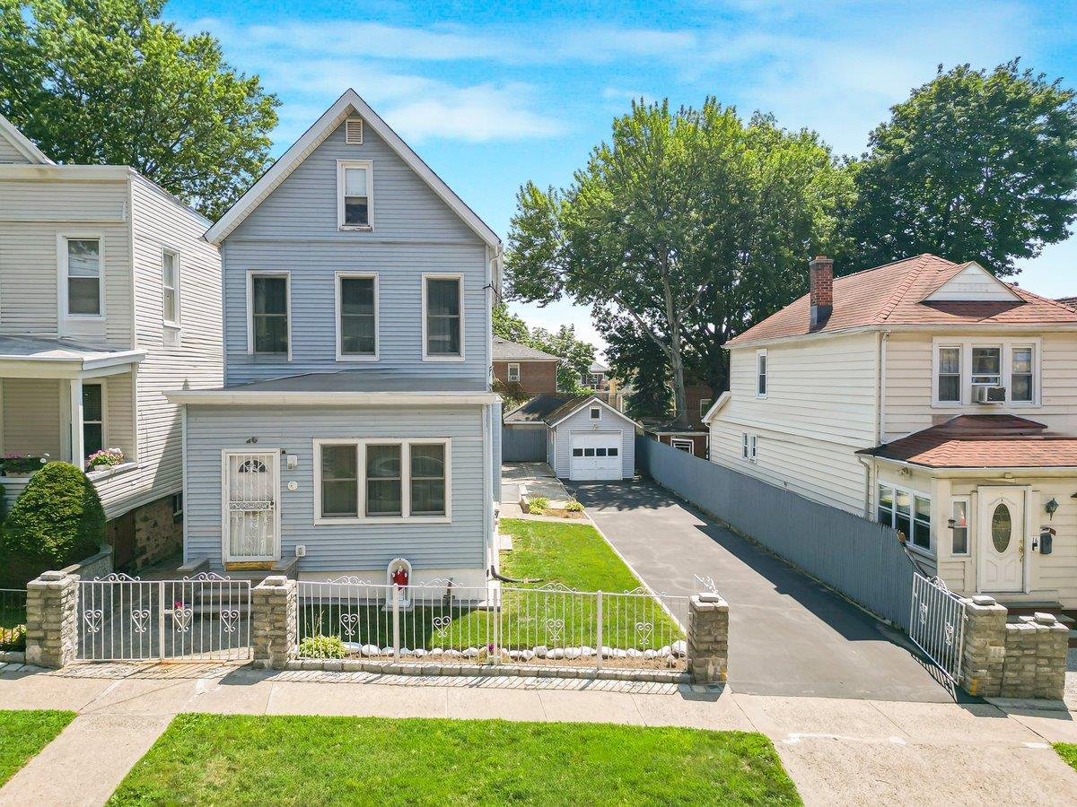 20 Glover Avenue