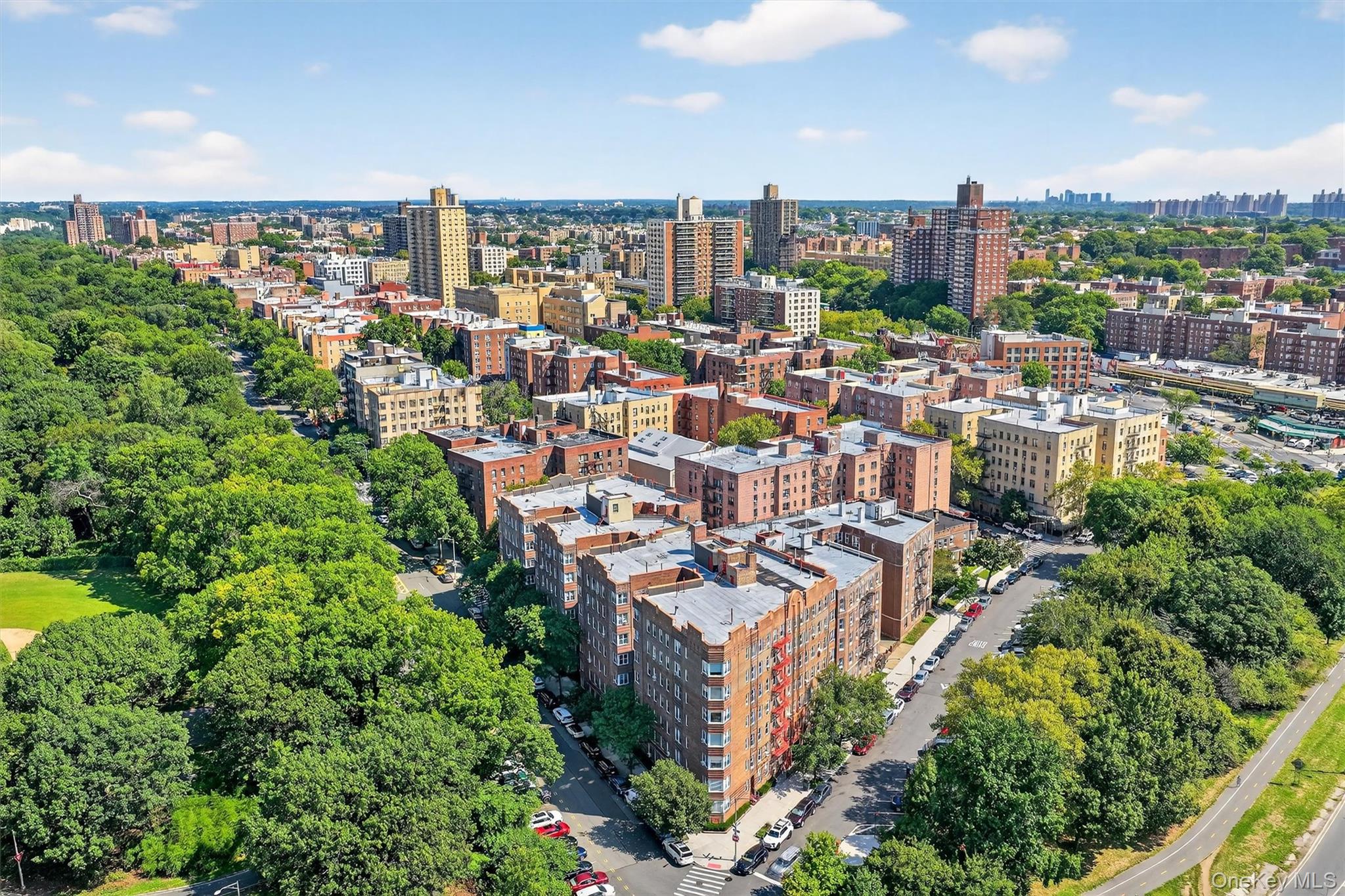 601 Pelham Parkway N Unit: 106