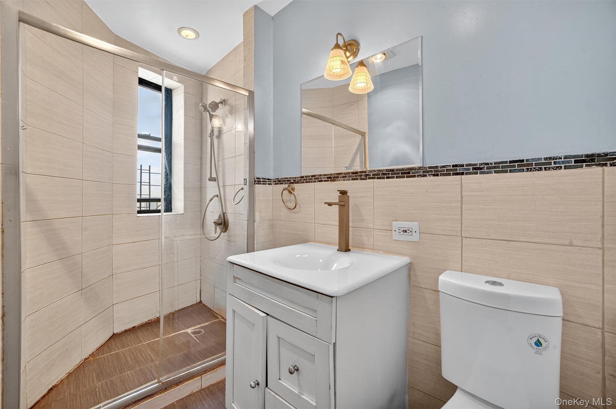 941 Jerome Avenue Unit: 8F