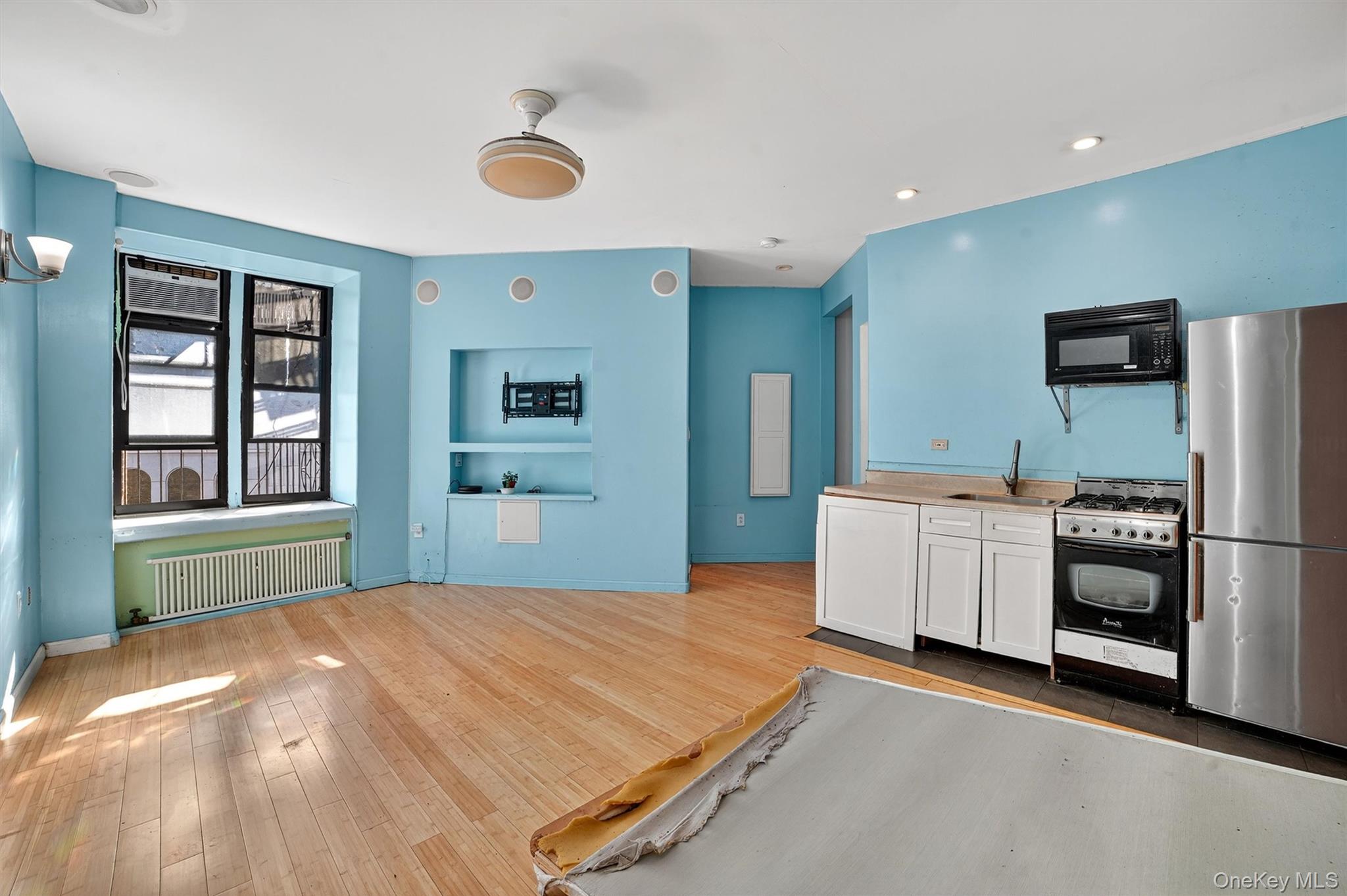 941 Jerome Avenue Unit: 8F